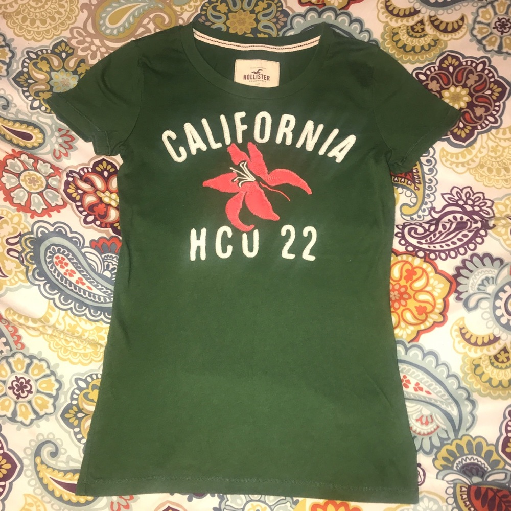 (Hollister) Hibiscus Logo Tee